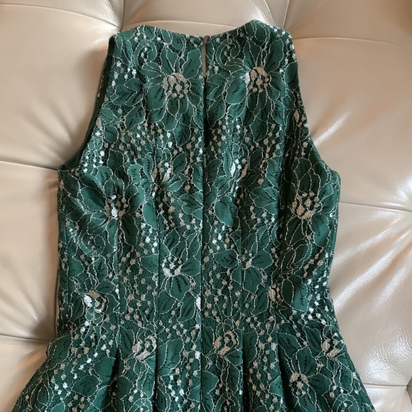 Vince Camuto Green Lace Jewel Neck Cocktail Dress - Picture 5 of 12